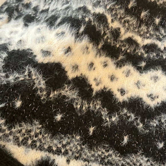 Talbots Fair Isle Sweater - NWT 2023 SOLD OUT ☃️❄️ - Picture 2 of 9